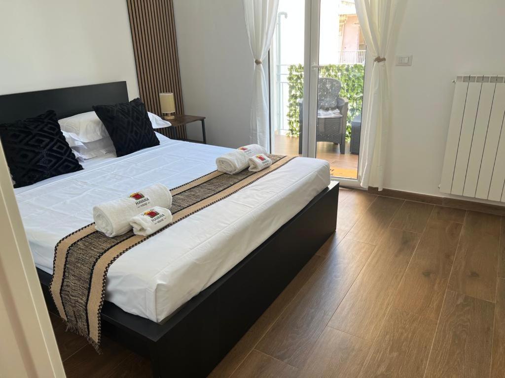 Havana House Apartment Бари Екстериор снимка