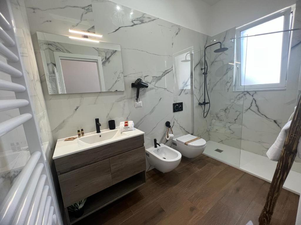 Havana House Apartment Бари Екстериор снимка