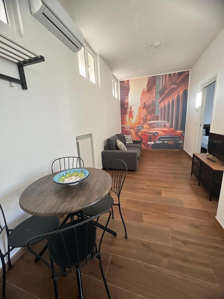 Havana House Apartment Бари Екстериор снимка
